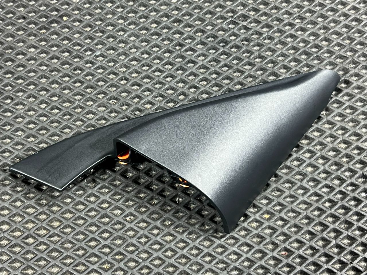 накладка на зеркало Genesis G70 1 поколение 2019, 2.0 л., G4KL, бензин, АКПП, седан, 87660-G9000NNB - фото №1