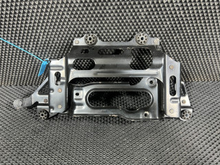 кронштейн насоса пневмоподвески Audi S8 D4 2013, 4.0 л., CGTA, бензин, АКПП, седан, 4H0698999