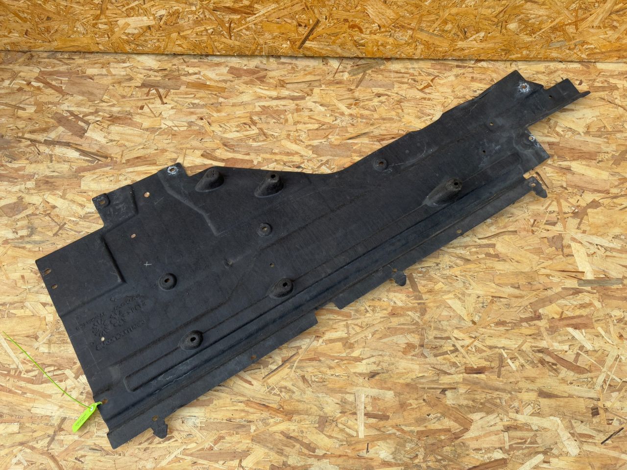 защита днища Jaguar XE 1 поколение X760 2018, 3.0 л., бензин, АКПП, GX73-104C20-AE, T2H19131 - фото №1