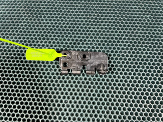 кронштейн (крепление) Porsche Cayenne PO536 2021, 3.0 л., бензин, АКПП, внедорожник 5 дв., 9Y0853648B