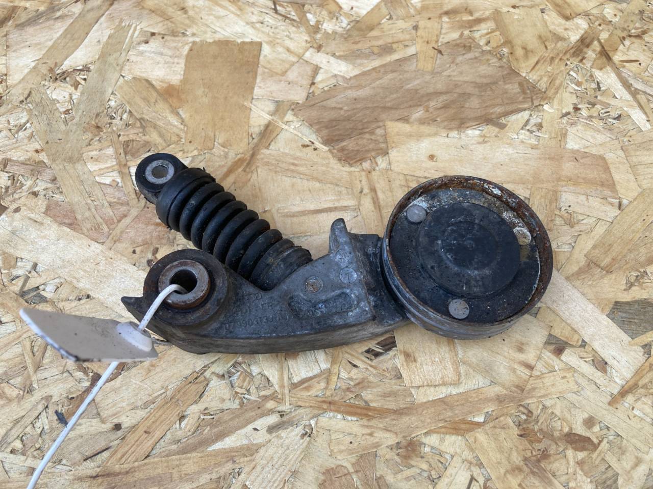 Натяжитель ремня агрегатов Audi A8 D4/4H 2012, 4.2 л., CDRA, бензин, АКПП, седан, 079903133AJ - фото №1