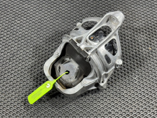 кронштейн двигателя Audi A6 C8 2020, 3.0 л., бензин, электро, АКПП, седан, 4M0199372GA