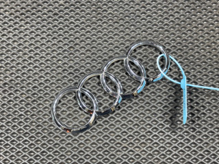 эмблема Audi A5 F5 [рестайлинг] 2020, 2.0 л., CVKB, бензин, АКПП, кабриолет, 8W6853742