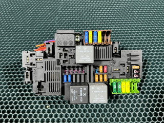 блок предохранителей Mercedes-Benz GLC-Класс X253 [рестайлинг] 2019, 2.0 л., бензин, АКПП, внедорожник 5 дв., A2139065706