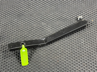 кронштейн радиатора Audi A5 8T [рестайлинг] 2015, 2.0 л., бензин, АКПП, купе, 8K0805527A