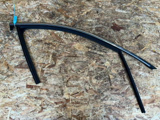 молдинг двери передней правой Genesis G70 1 поколение 2019, 2.0 л., G4KL, бензин, АКПП, седан, 82540-G9000