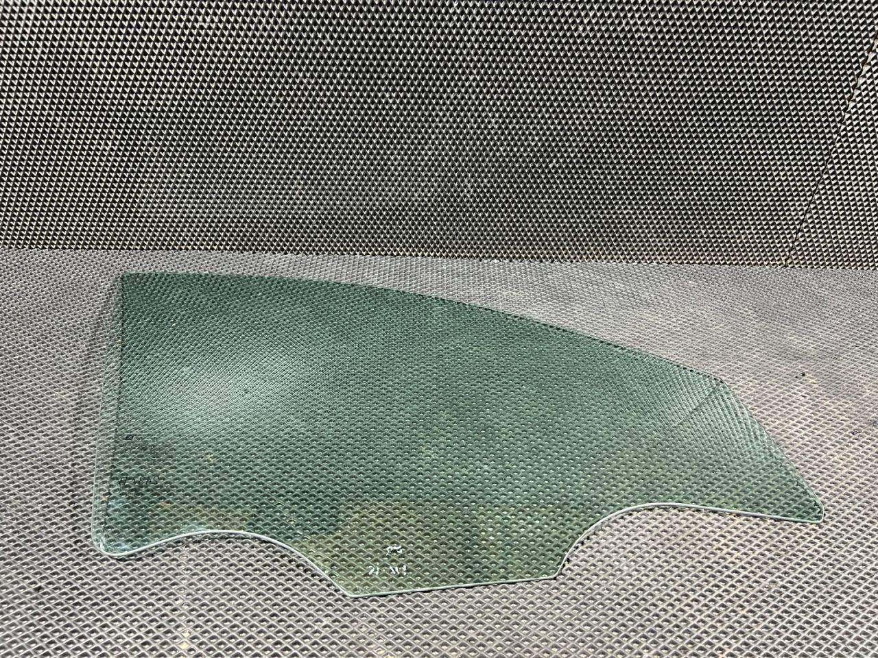 стекло двери передней правой Buick Envista 1 поколение 2024, 1.2 л., бензин, АКПП, внедорожник 5 дв. - фото №1