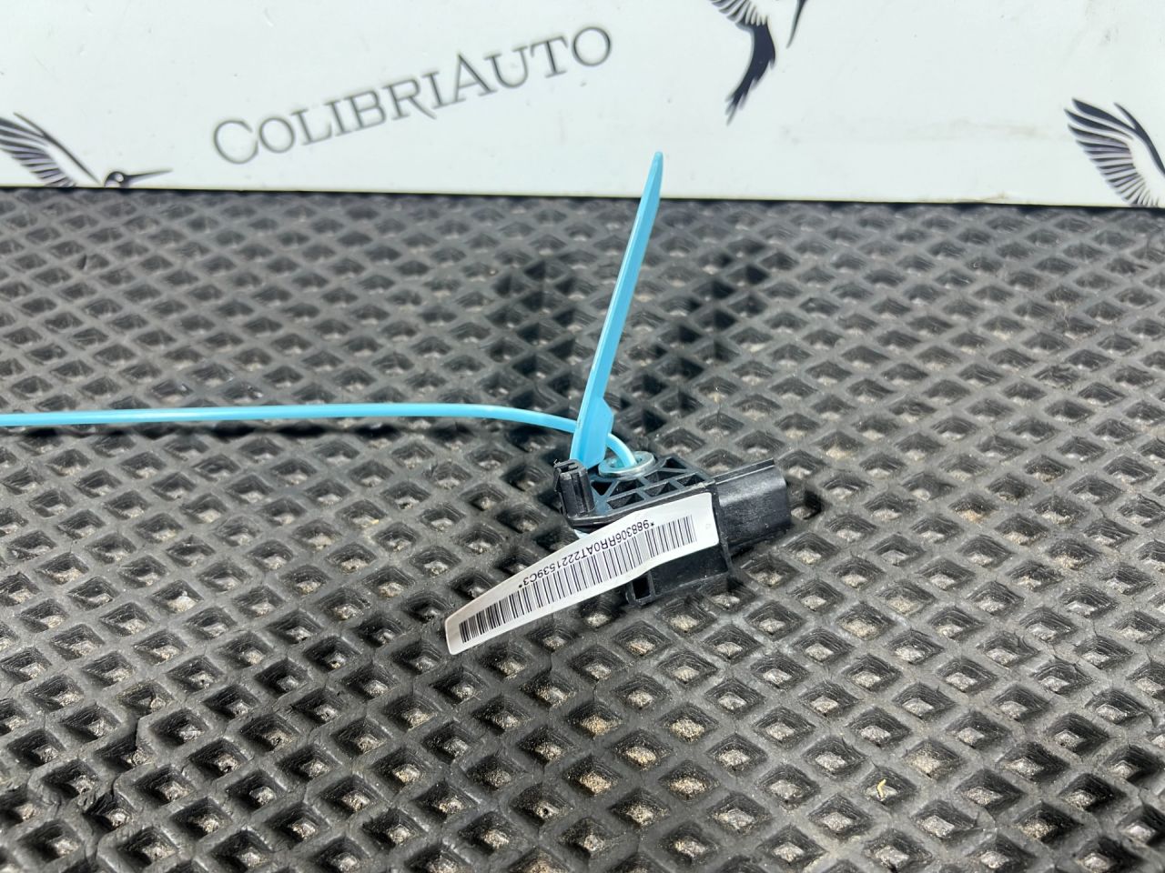 датчик удара Nissan Rogue T33 2022, 1.5 л., бензин, внедорожник 5 дв., 988306RR0A - фото №1