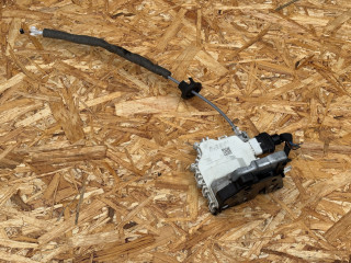 замок двери передней правой Audi A4 B9 2018, 2.0 л., CVKB, бензин, МКПП, седан, 8X1837016C