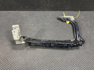 крепление фары левой Jaguar XE 1 поколение X760 2016, 3.0 л., AJ 126, бензин, АКПП, седан, GX7313N079A, T4N3262