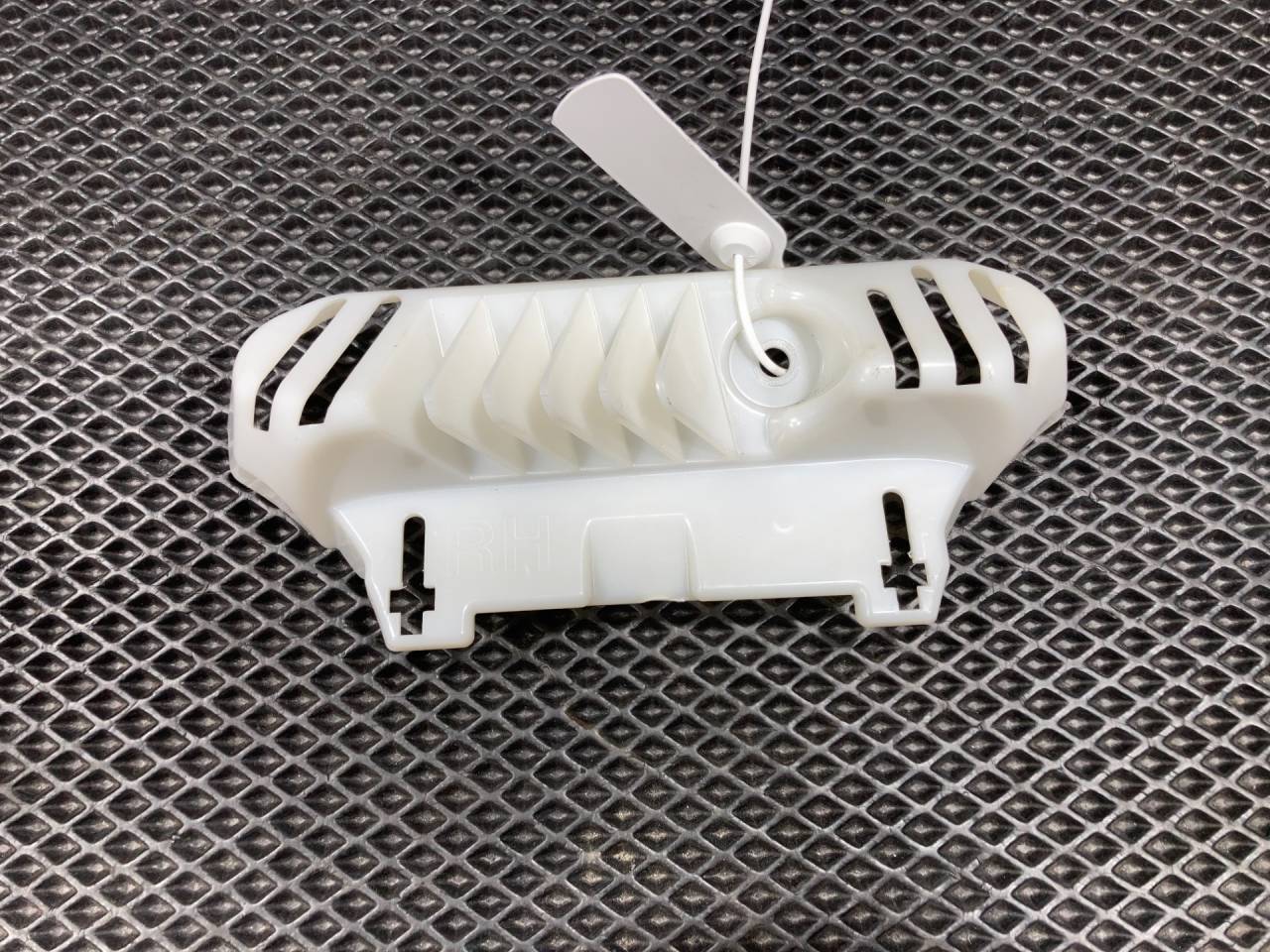 кронштейн (крепление) Ford Bronco Sport 1 поколение 2021, 1.5 л., бензин, АКПП, внедорожник 5 дв., M1PBS25B32BB, M1PBS31069AA - фото №1