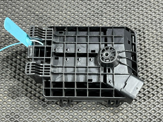 блок предохранителей Buick Envista 1 поколение 2024, 1.2 л., бензин, АКПП, внедорожник 5 дв., 42833146