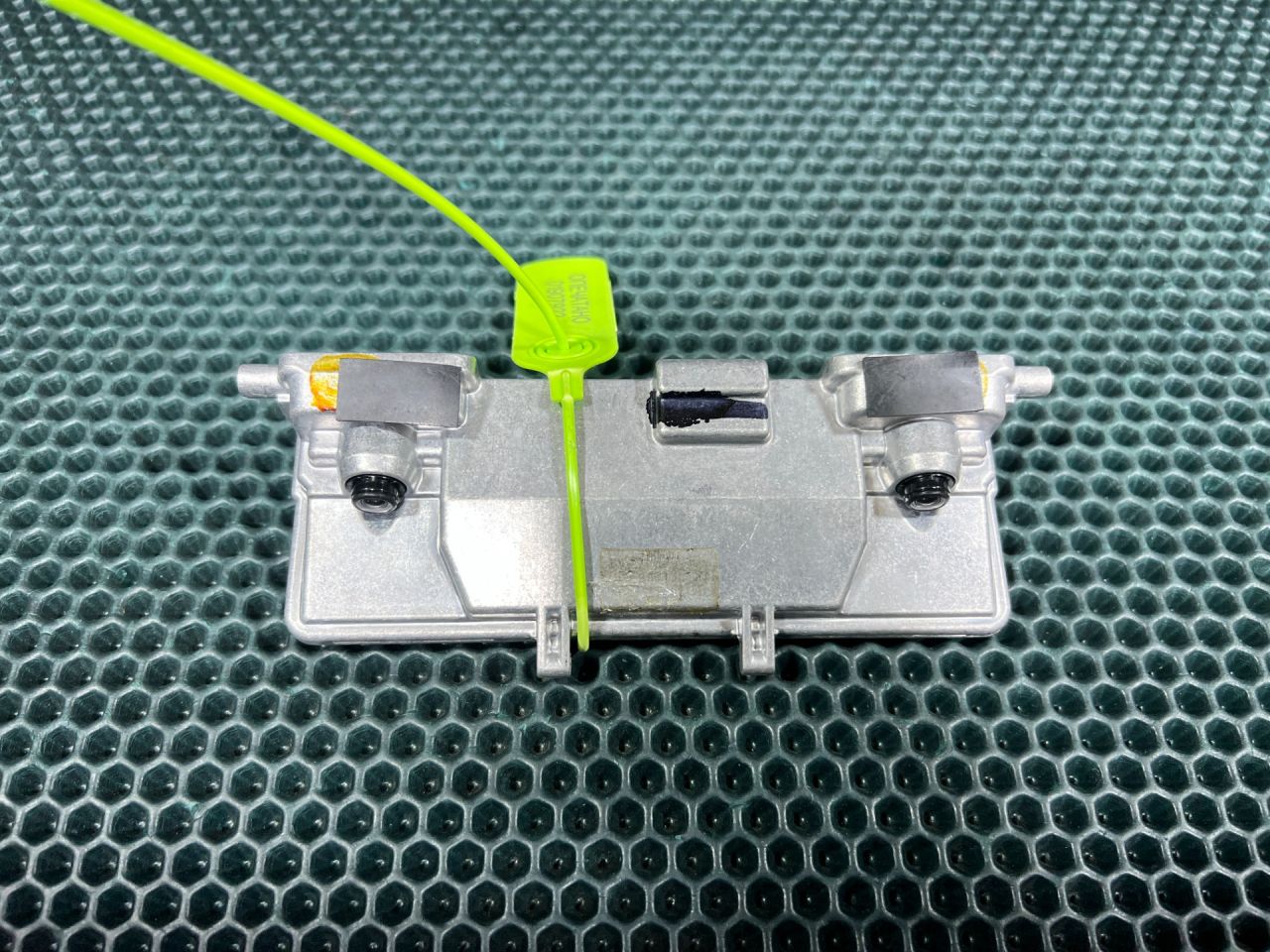 камера переднего обзора Jaguar XE 1 поколение 2015, 3.0 л., бензин, АКПП, седан, GX6319H406, T4A2463, T4A26729, T2H19525, T2H22226, T2H2815, T2H35079, T4N13370, T4N2501, T2H41253, GX6319H406AF - фото №1