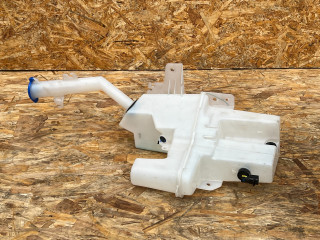 бачок омывателя Ford Mustang Mach-E 1 поколение 2023, электро, внедорожник 5 дв., LJ9B-17B613-AG