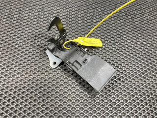 захватный крюк капота Audi A8 D4/4H 2012, 4.2 л., CDRA, бензин, седан, 4H0823485C, 4H0823485D