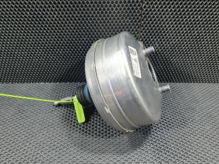 вакуумный усилитель тормозов Porsche Macan 1 поколение 2015, 3.0 л., MCT.MA, бензин, АКПП, внедорожник 5 дв., 4M0612103J