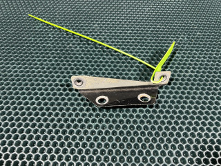 крепление ( кронштейн ) крыла Audi A8 D4 [рестайлинг] 2017, 3.0 л., CREC, бензин, АКПП, седан, 4H0810864B