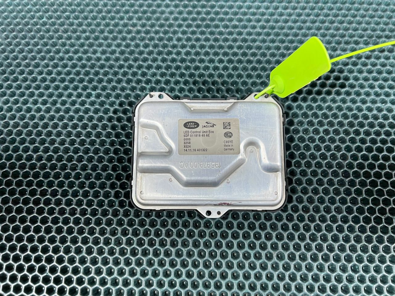 блок розжига ксенона Jaguar XE 1 поколение X760 2016, 3.0 л., AJ 126, бензин, АКПП, седан, 5DF01181840AE, 19597900AC - фото №1