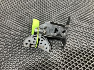 кронштейн радиатора Jaguar F-Pace 1 поколение 2017, 3.0 л., бензин, АКПП, внедорожник 5 дв., T2H3711, T2H42340, T2H30031, T2H44767, T2H25175, T2H53098, GX738A291CE, LR092467, LR092118, LR134915, LR156394