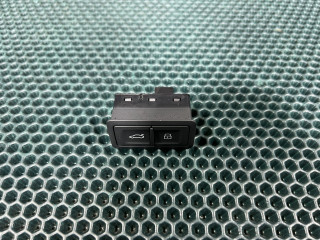 кнопка открытия багажника Audi A4 B9 2020, 2.0 л., бензин, АКПП, седан, 4G0959831D, 4G0959831D5PR