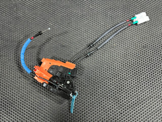 замок двери задней правой Genesis G70 1 поколение 2019, 2.0 л., G4KL, бензин, АКПП, седан, 81420-G9000