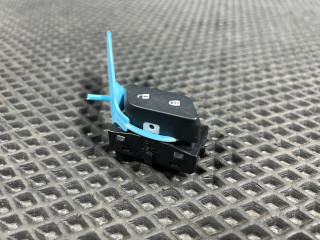 кнопка центрального замка Buick Encore GX 1 поколение [рестайлинг] 2024, 1.3 л., бензин, АКПП, внедорожник 5 дв., 39187989, 42899246