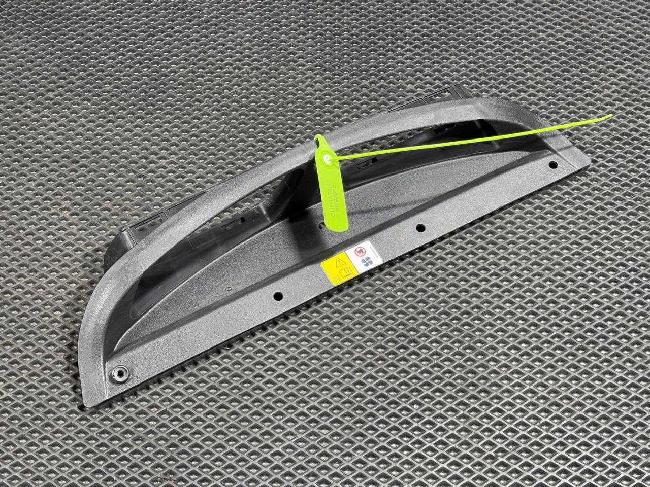 воздухозаборник Jaguar XF X260 2018, 3.0 л., бензин, АКПП, седан, GX739H722AA, GX739H724AA, T2H6635 - фото №1