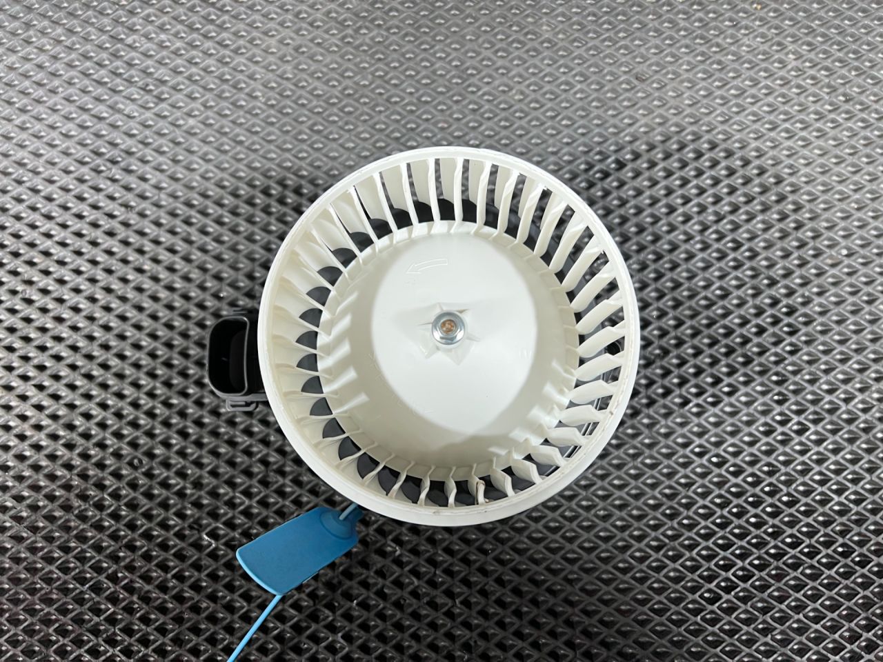 моторчик печки Honda Accord 11 поколение 2025, 1.5 л., L15B, бензин, вариатор, седан, 79310-30A-A01 - фото №1