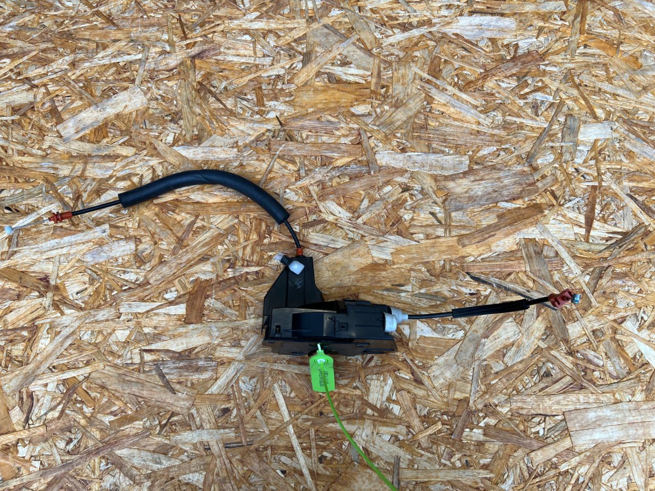 замок двери задней левой Jaguar XF X260 2016, 3.0 л., бензин, АКПП, черный, седан, T2H17442, GX6324995DC - фото №1