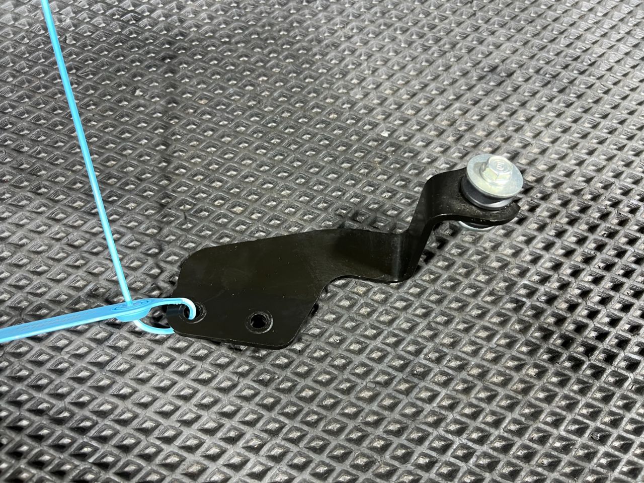 кронштейн воздушного фильтра Honda Accord 11 поколение 2025, 1.5 л., L15B, бензин, вариатор, седан, 17263-64A-A00 - фото №1