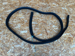 уплотнитель Ford Mustang Mach-E 1 поколение 2023, электро, внедорожник 5 дв., LJ8BR404A07AA