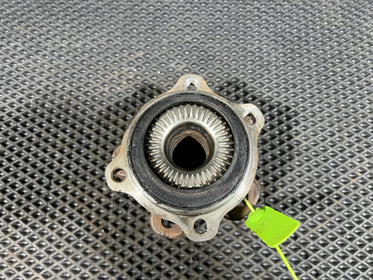 ступица задняя BMW 7 серия G11/G12 2017, 4.4 л., бензин, АКПП, седан, 31202408656 - фото №1