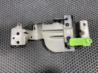 крепление ( кронштейн ) крыла Land Rover Range Rover Sport 2 поколение [рестайлинг] 2017, 3.0 л., 306PS, бензин, АКПП, внедорожник 5 дв., DK62101N01AB, LR044225