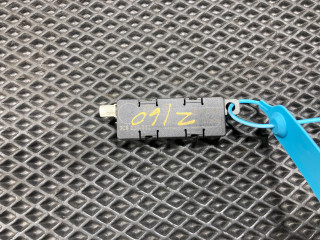 усилитель антенны Volkswagen Passat CC 1 поколение [рестайлинг] 2013, 2.0 л., CCZB, бензин, АКПП, купе, 3C8035552