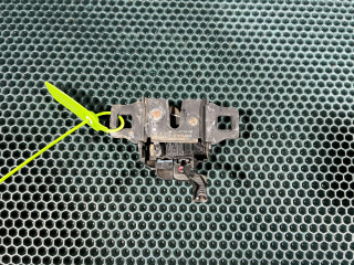 замок капота Jaguar XE 1 поколение X760 2015, 3.0 л., AJ 126, бензин, АКПП, седан, 5H2216700CB, LR173841, LR002794, LR024358, LR041431, LR054331, LR065340, LR123518, LR125366, LR137484, LR138826, YUE500090, YUE500150