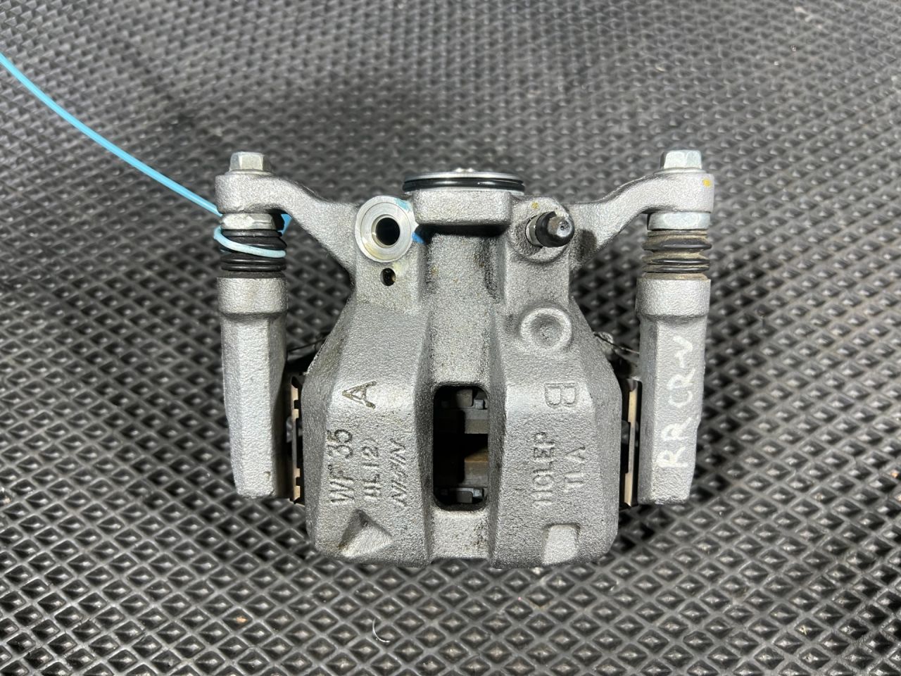 суппорт задний правый Honda CR-V 6 поколение 2025, 1.5 л., L15B, бензин, АКПП, внедорожник 5 дв., 43018-TLA-A01 - фото №1