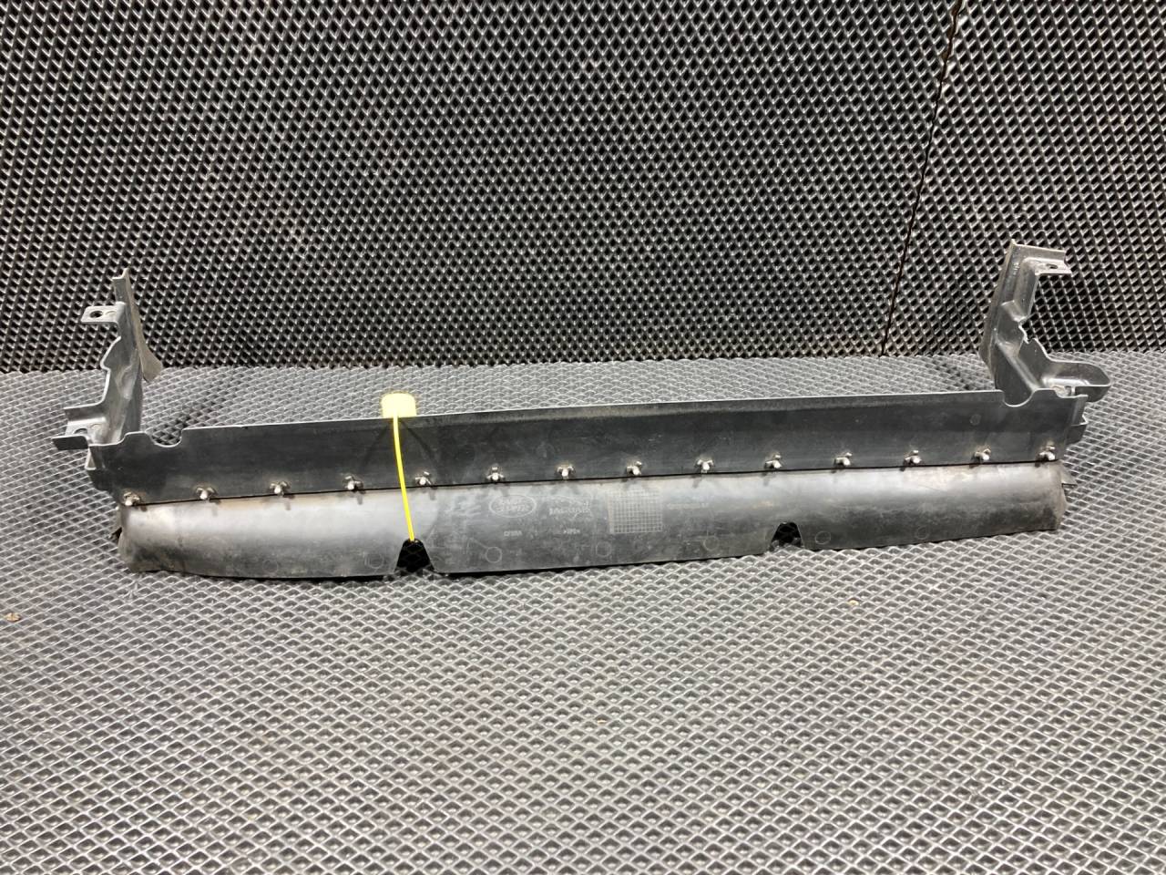 воздуховод (дефлектор) радиатора Jaguar XF X260 260 2017, 3.0 л., AJ 126, бензин, АКПП, седан, GX6M8A095AA, T2H10746 - фото №1