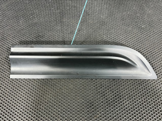 молдинг двери задней правой Porsche Macan 1 поколение [2-й рестайлинг] 2022, 2.9 л., DGR, бензин, АКПП, внедорожник 5 дв., 95B8398901R