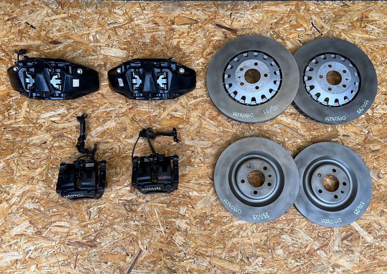 комплект тормозов Audi A8 D5 2022, 3.0 л., бензин, АКПП, седан, 4M0615601P, 4N0615105BL, 4N0615106BL - фото №1