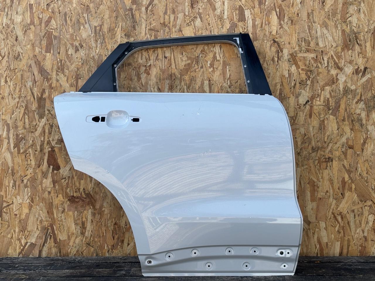 дверь задняя правая Jaguar F-Pace 1 поколение 2018, 3.0 л., бензин, АКПП, внедорожник 5 дв., T4A1370 - фото №1