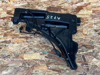 бачок омывателя Audi S4 B9 [рестайлинг] 2021, 3.0 л., CWGD, бензин, АКПП, седан, полный привод, 8W0955451L