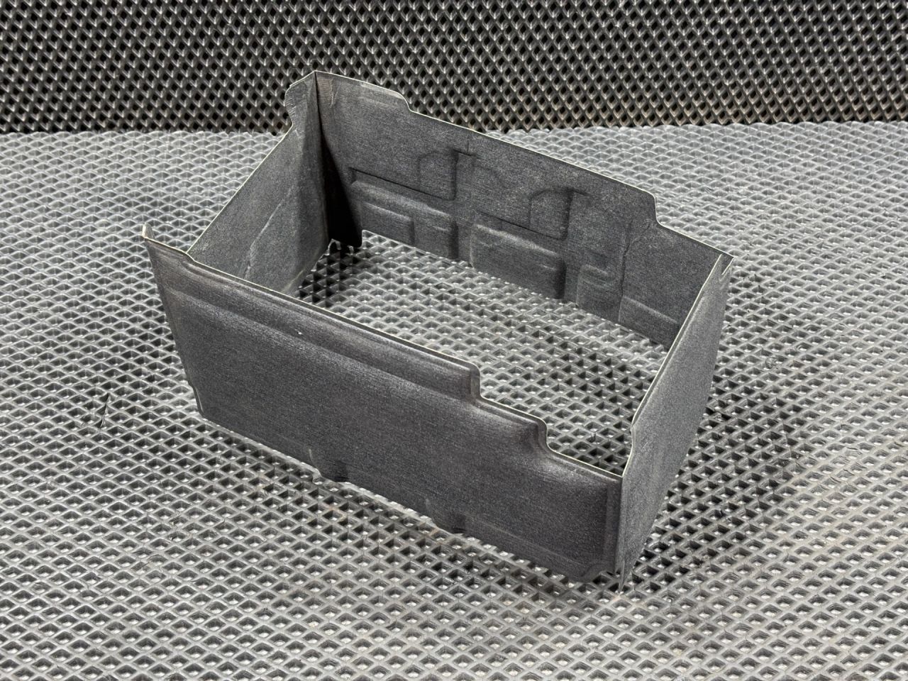 кожух аккумулятора Kia K5 3 поколение 2022, 1.6 л., G4FP, бензин, АКПП, седан, 37112L1723 - фото №1