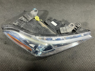 фара правая Genesis G70 1 поколение 2019, 2.0 л., G4KL, бензин, АКПП, седан, 92102-G9120