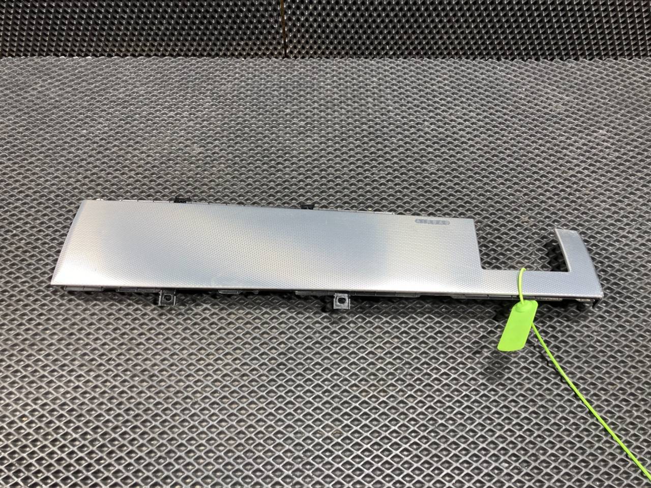 накладка на торпедо (консоль) Jaguar XF X260 260 2018, 2.0 л., PT204, бензин, АКПП, седан, GX63046A63B, T2H5522 - фото №1