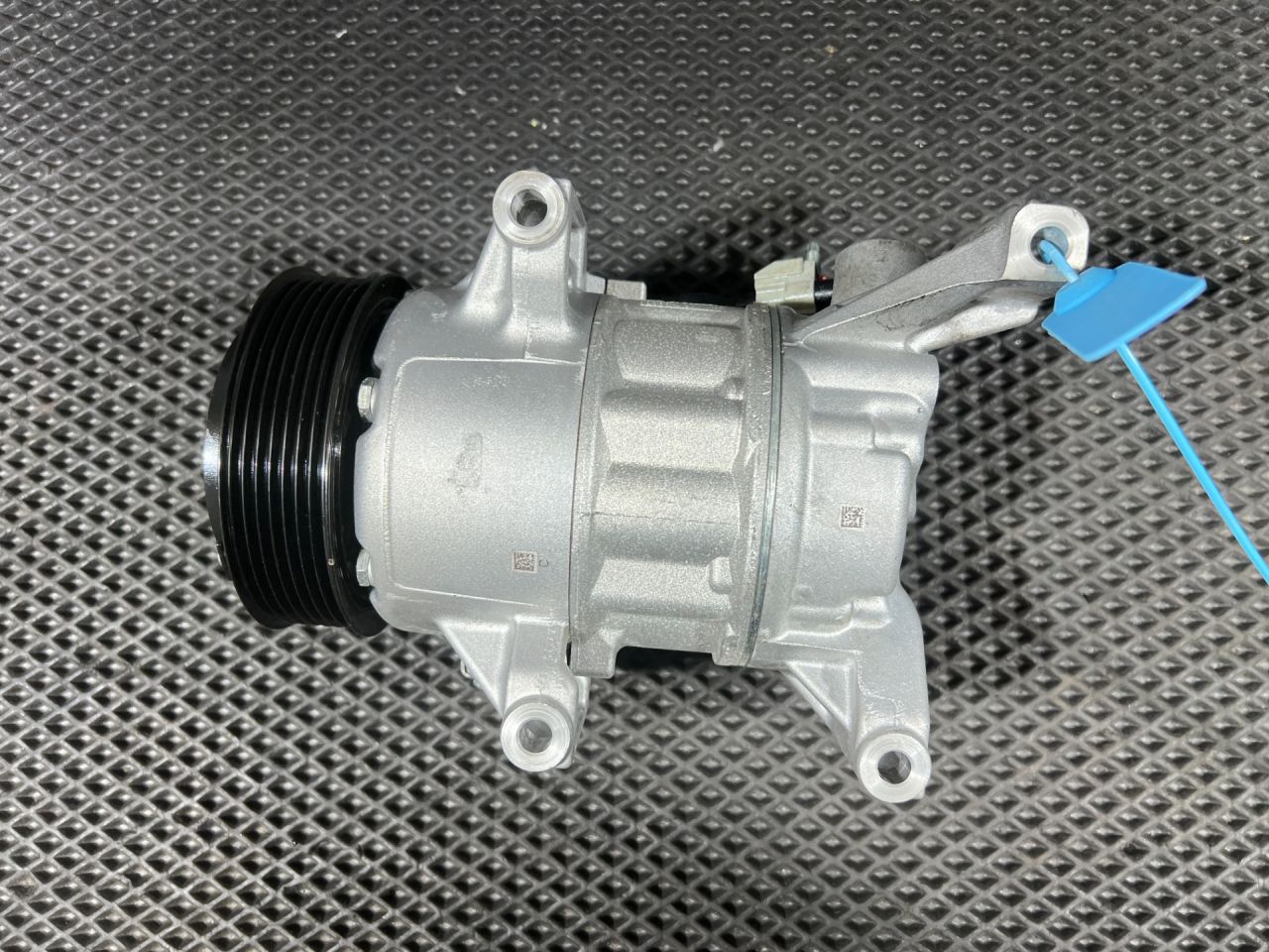 компрессор кондиционера Honda Accord 11 поколение 2025, 1.5 л., L15B, бензин, вариатор, седан, 6CVC140E - фото №1