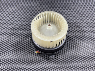 моторчик печки Audi A8 D4/4H 2012, 4.2 л., CDRA, бензин, АКПП, седан, 4H1820021B, 4H1820021, 4H1820021A, 7737081503, 0160701265