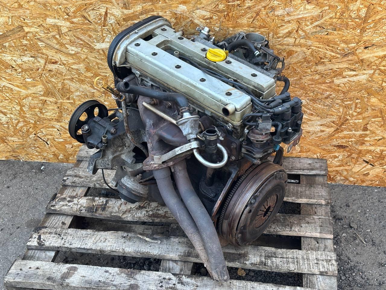 двигатель Opel Omega B 1998, 2.0 л., X 20 XEV, бензин, МКПП, X20XEV, R25-R28, 90523122 - фото №1