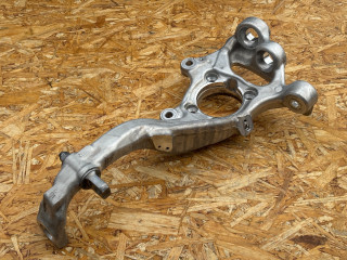 кулак поворотный правый Mercedes-Benz GLC-Класс X253/C253 [рестайлинг] 2019, 2.0 л., бензин, АКПП, внедорожник 5 дв., A2533320201