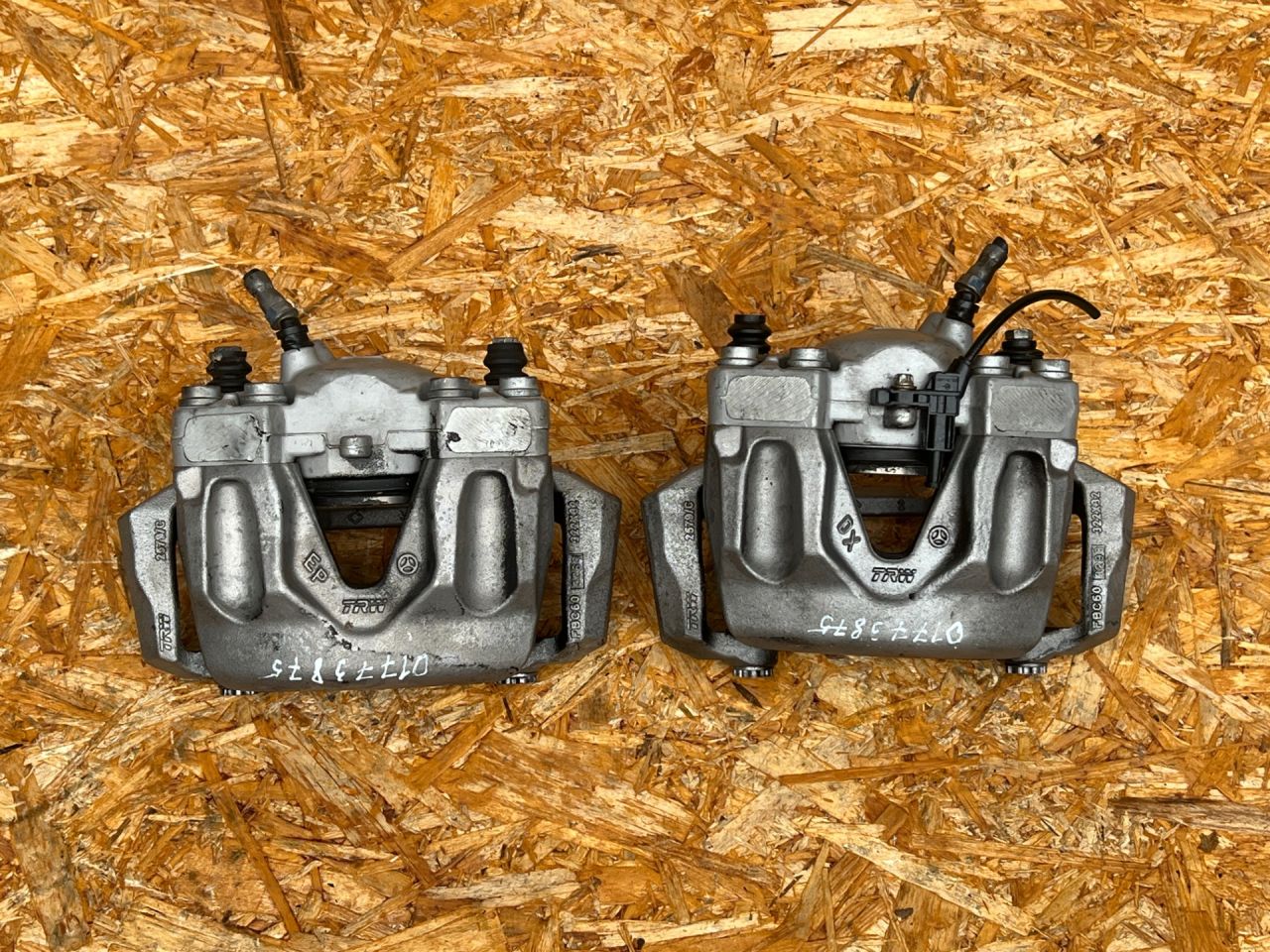 суппорт Mercedes-Benz CLS-Класс C218/X218 2012, 4.7 л., бензин, АКПП - фото №1