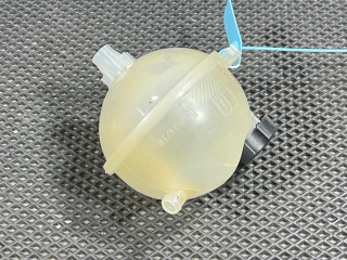 бачок расширительный Buick Envista 1 поколение 2024, 1.2 л., бензин, АКПП, внедорожник 5 дв., 13545831, 13530506, 13537034